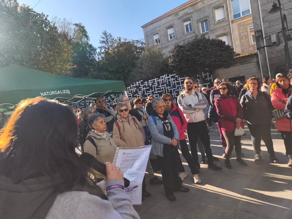 Caldas de Reis camina con Rosalía de Castro por la igualdad en el&nbsp;8M